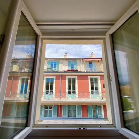 Center-beach Escape Appartement